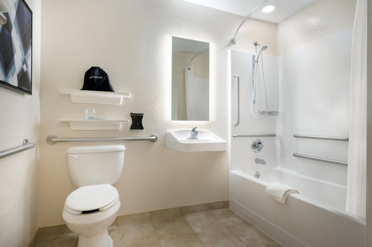 Candlewood Suites Watertown Fort Drum By Ihg Evans Mills Exterior photo