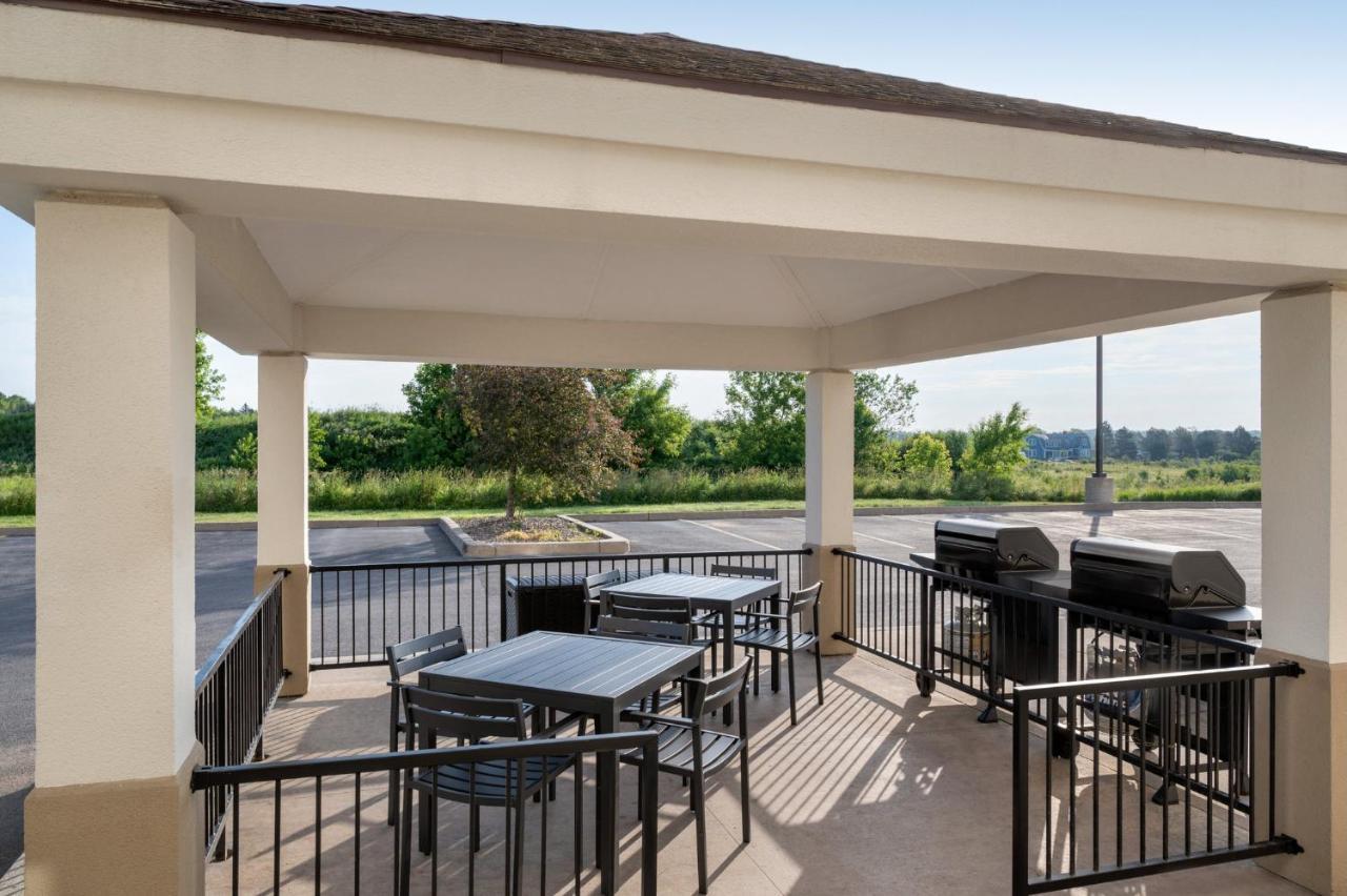 Candlewood Suites Watertown Fort Drum By Ihg Evans Mills Exterior photo